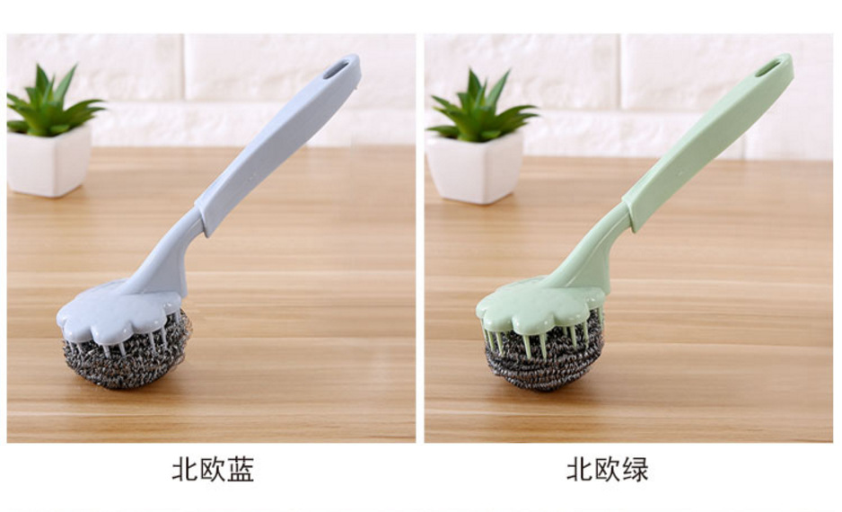 Wire ball brush with handle wash the dishes wash the pan clean brush kitchen plum blossom pan brush clean the ball Wire ball brush with handle wash the dishes wash the pan clean brush kitchen plum blossom pan brush clean the ball
