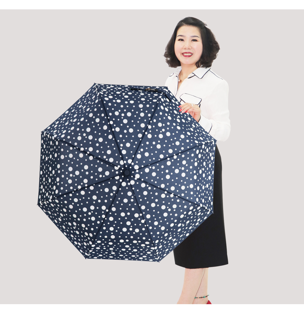 Discoloration in the case of water umbrella circle, anti - wind 3 fold umbrella automatically open umbrella wholesale Discoloration in the case of water umbrella circle, anti - wind 3 fold umbrella automatically open umbrella wholesale