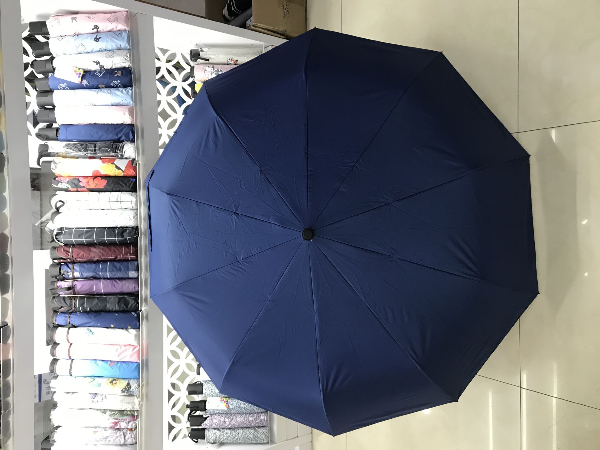 New Automatic Umbrella Flashlight for Both Sunny and Rainy Use