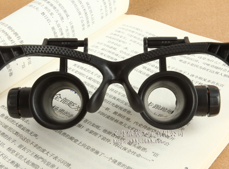 Glasses type eyes with LED lamp jewelry magnifier antique clock repair 4 sets of lenses 9892G